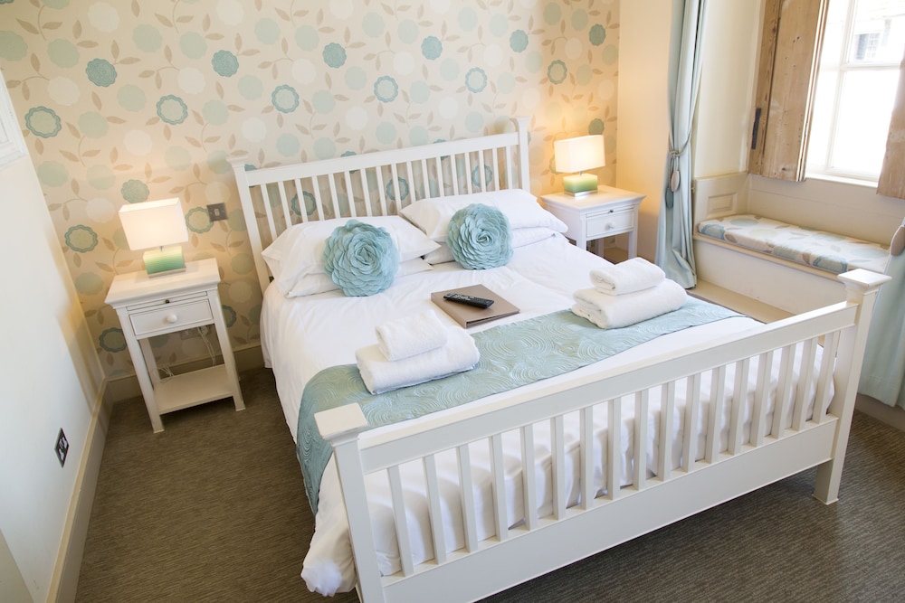 Red Lion - B&amp;B 9/39