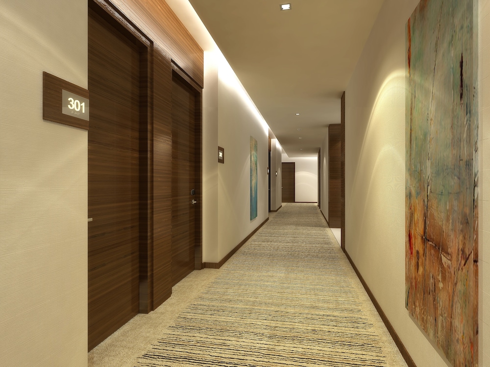Hyatt Place Dubai Baniyas Square photo3