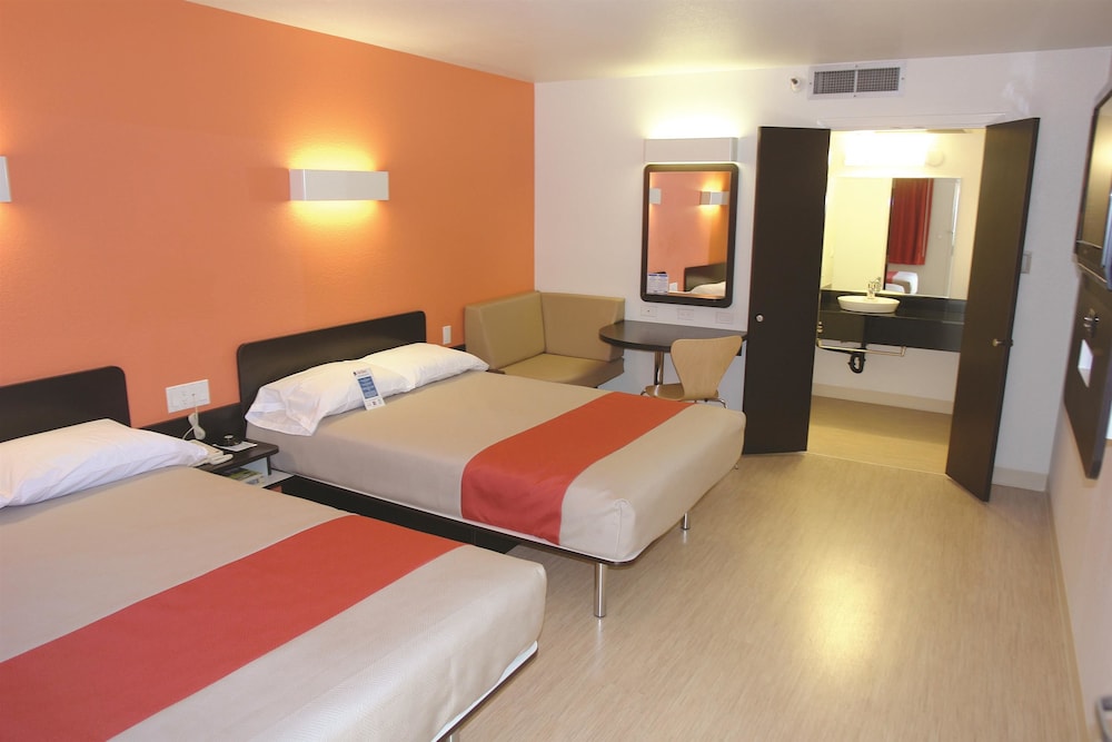 Motel6 Manteca, CA 17/45