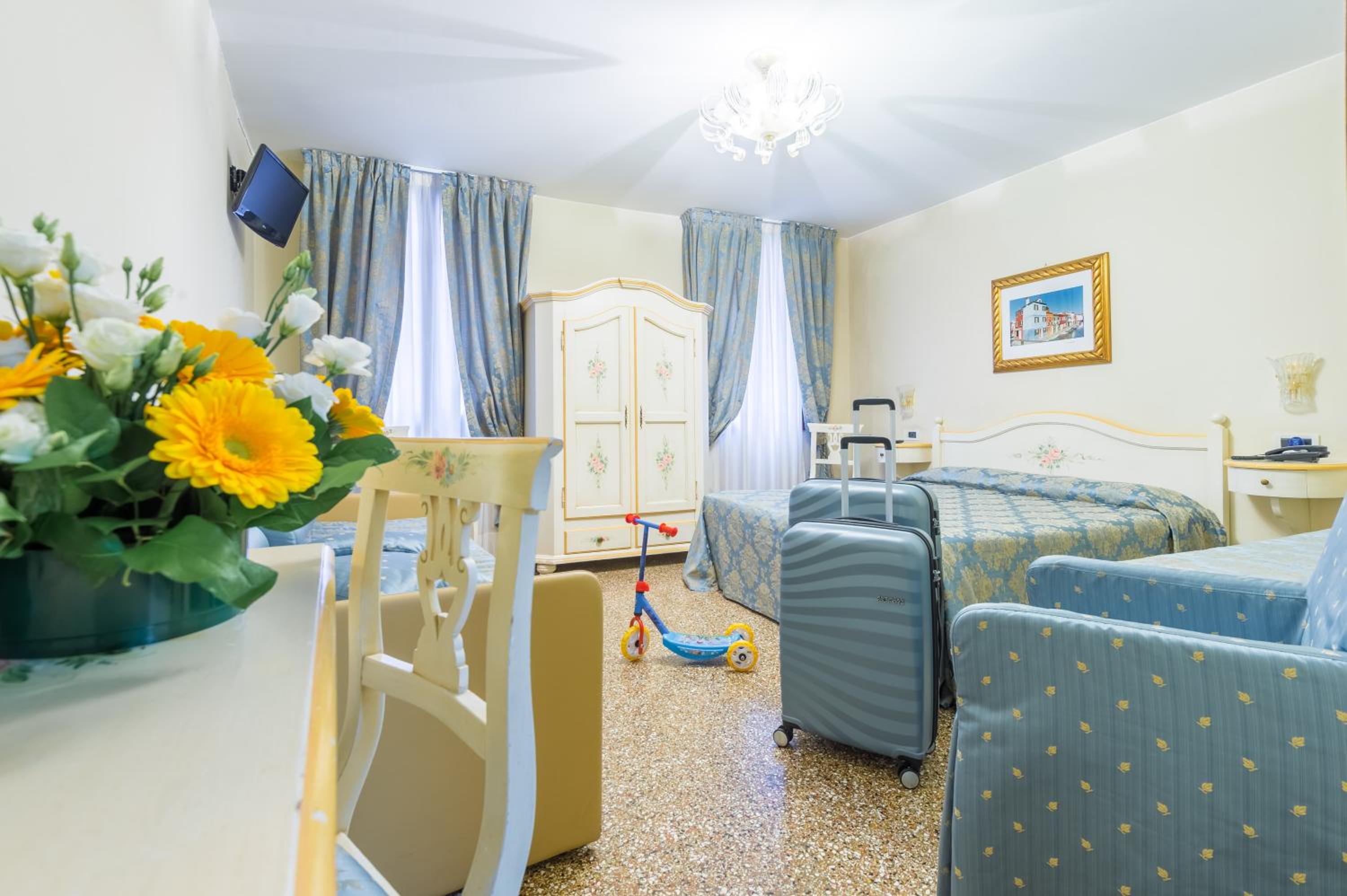 Hotel Mercurio 34/56