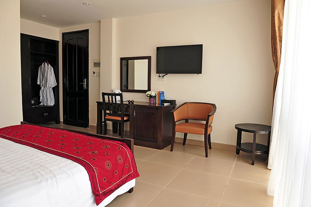 Kosmos Phu Quoc Villa 5/26