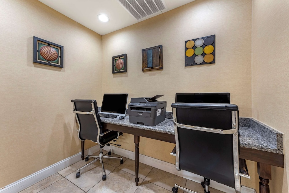 Comfort Inn Cranberry Twp. 36/45