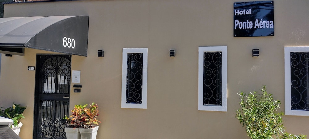 Hotel Ponte Aérea 5/28