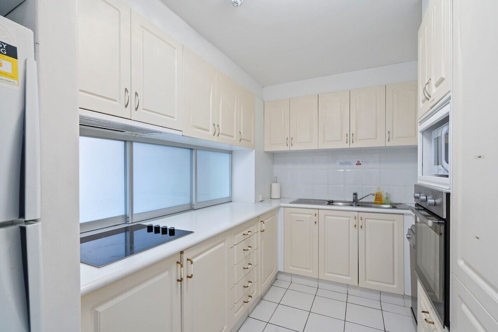 Condor Ocean View Apartments 50/74
