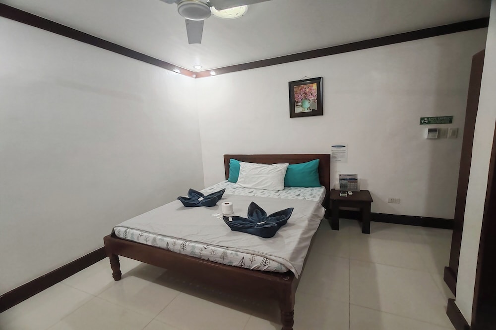 Jace Travellers Inn El Nido Near Beach by ZUZU 41/67