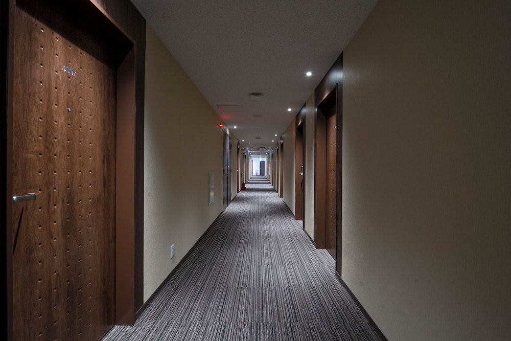 KURAYOSHI CITY HOTEL 57/58
