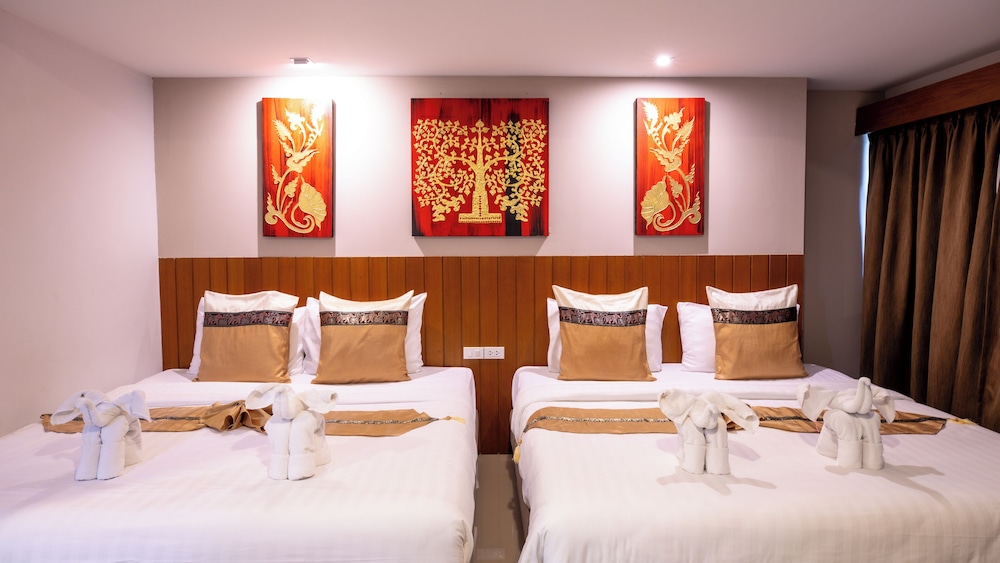 Huen Jao Ban Hotel 51/69