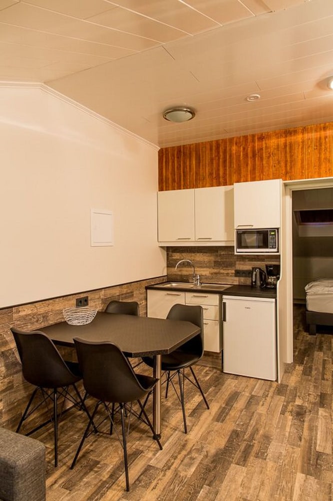 Lava Apartments 42/53