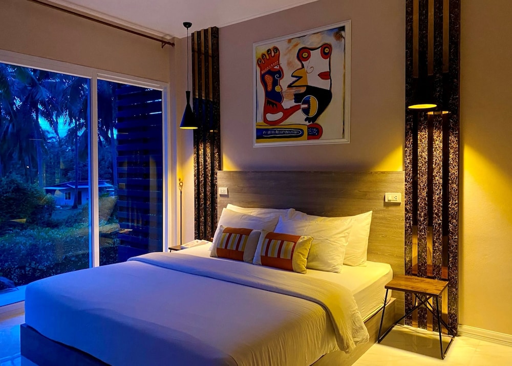 Koh Kood Bed's 13/65