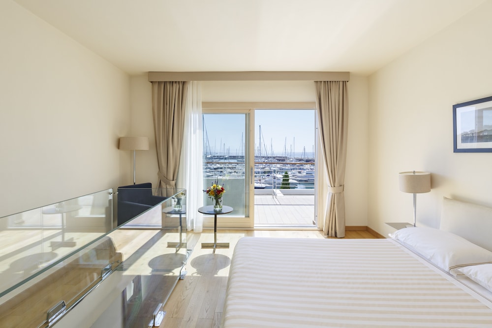 RESORT BAIA SCARLINO 14/75