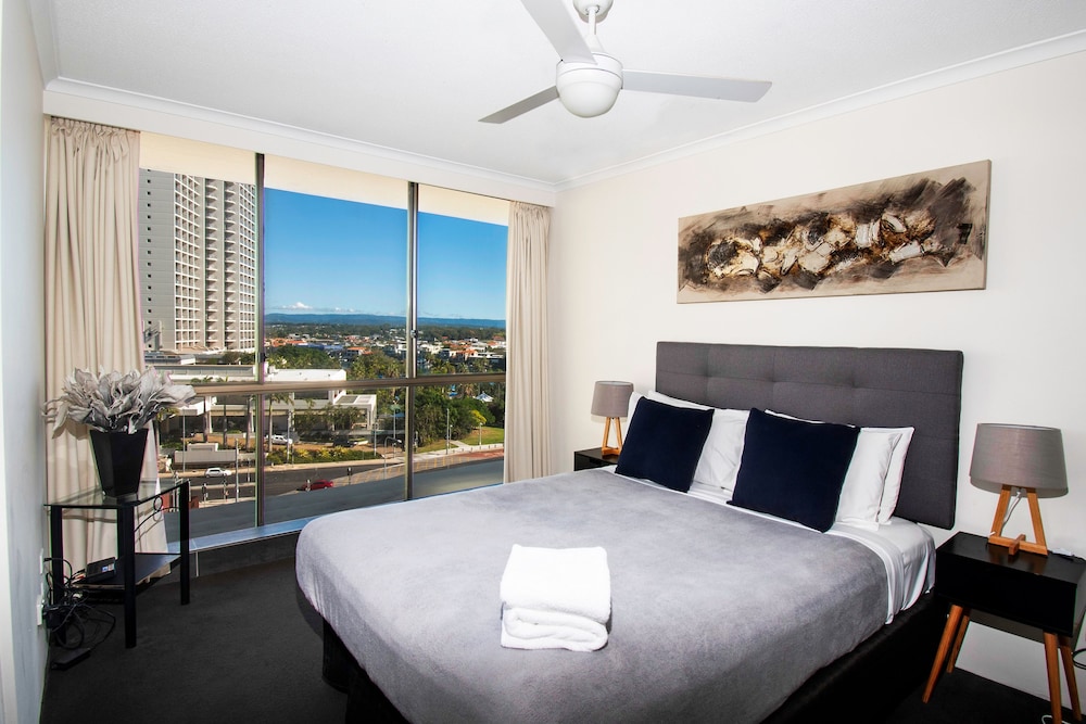 2 BEDROOMS, PARTIAL OCEAN VIEW