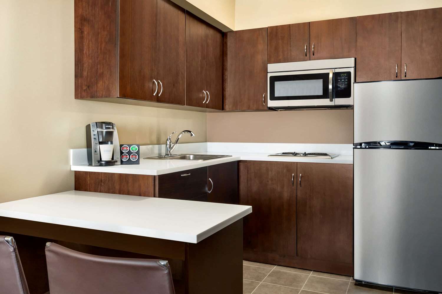 Microtel Inn Suites By Wyndham Weyburn 4/27