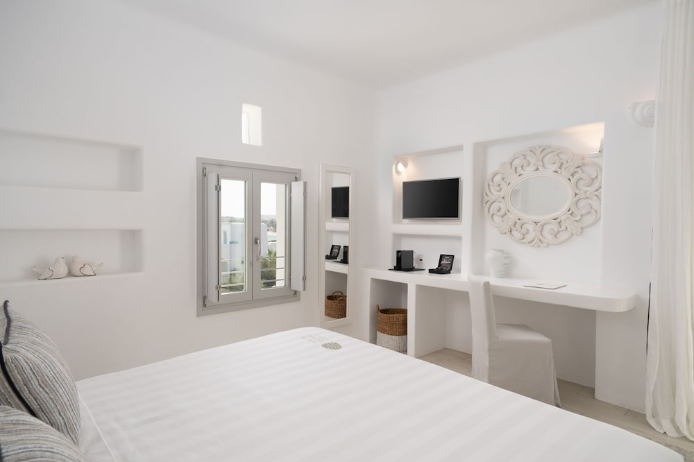 White Dunes Luxury Suites 10/50