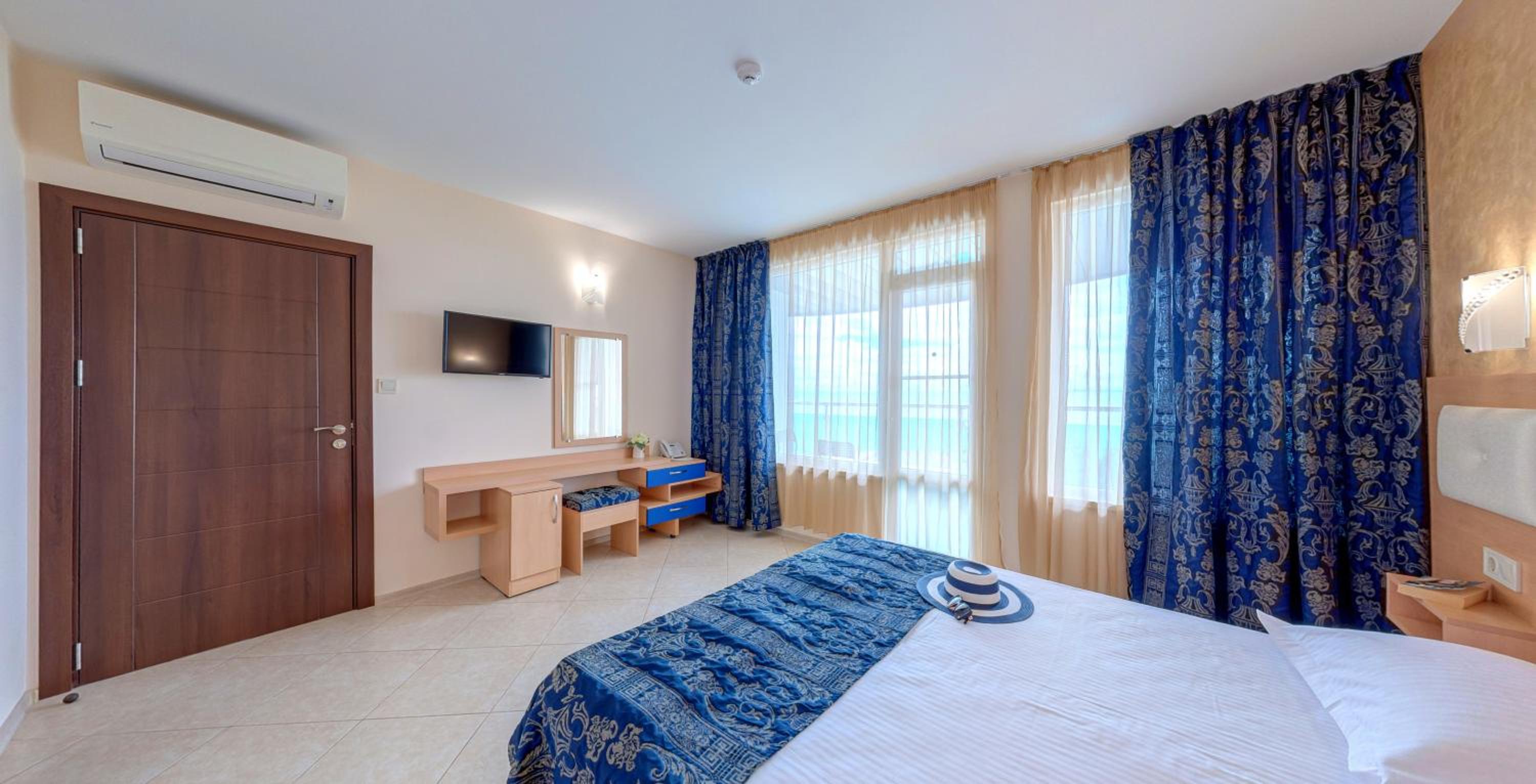 Blue Bay Hotel 12/50