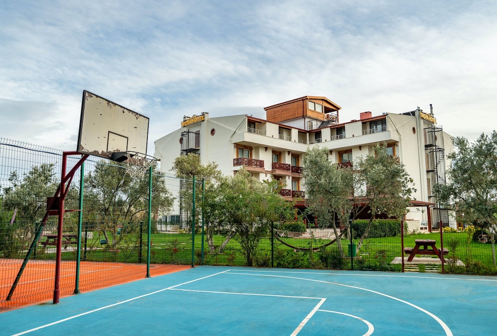 Troya Otel 25/50