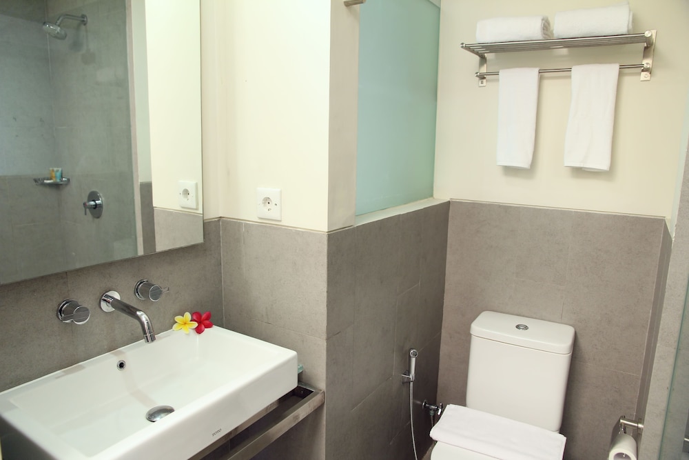 J Hotel Kuta 47/47