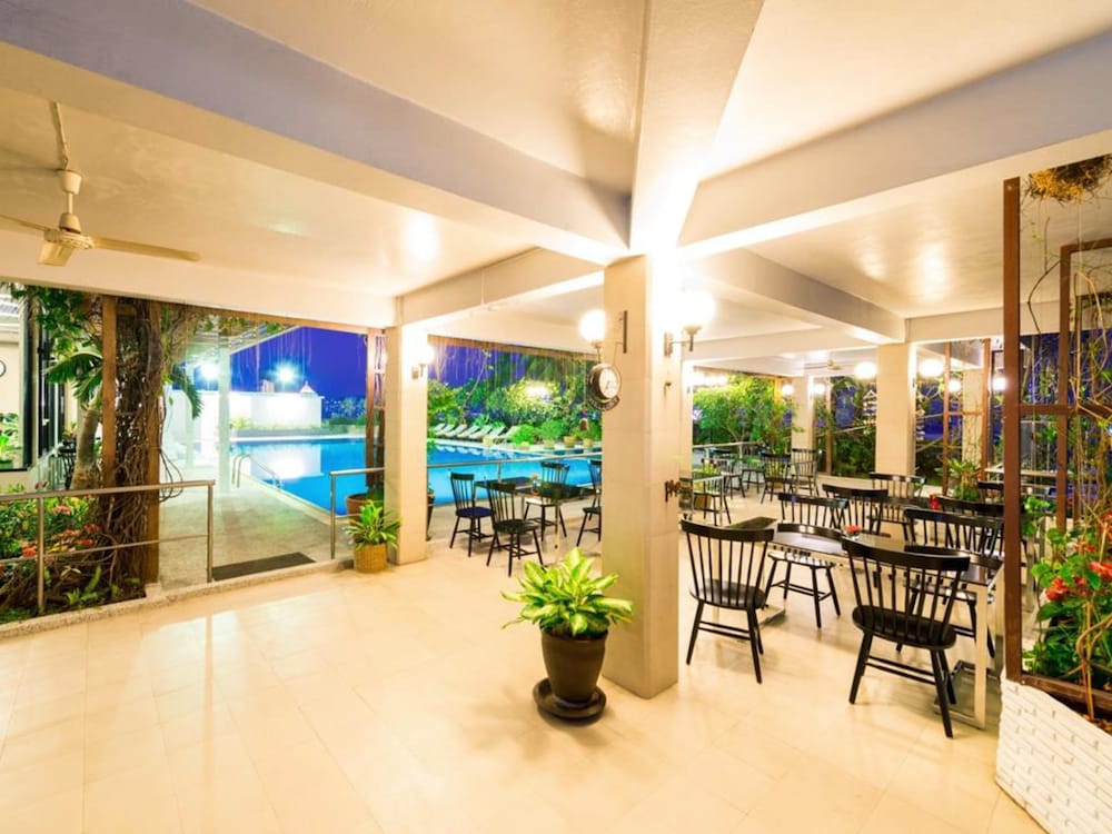 Laemtong Hotel Serviced Apartment 48/53