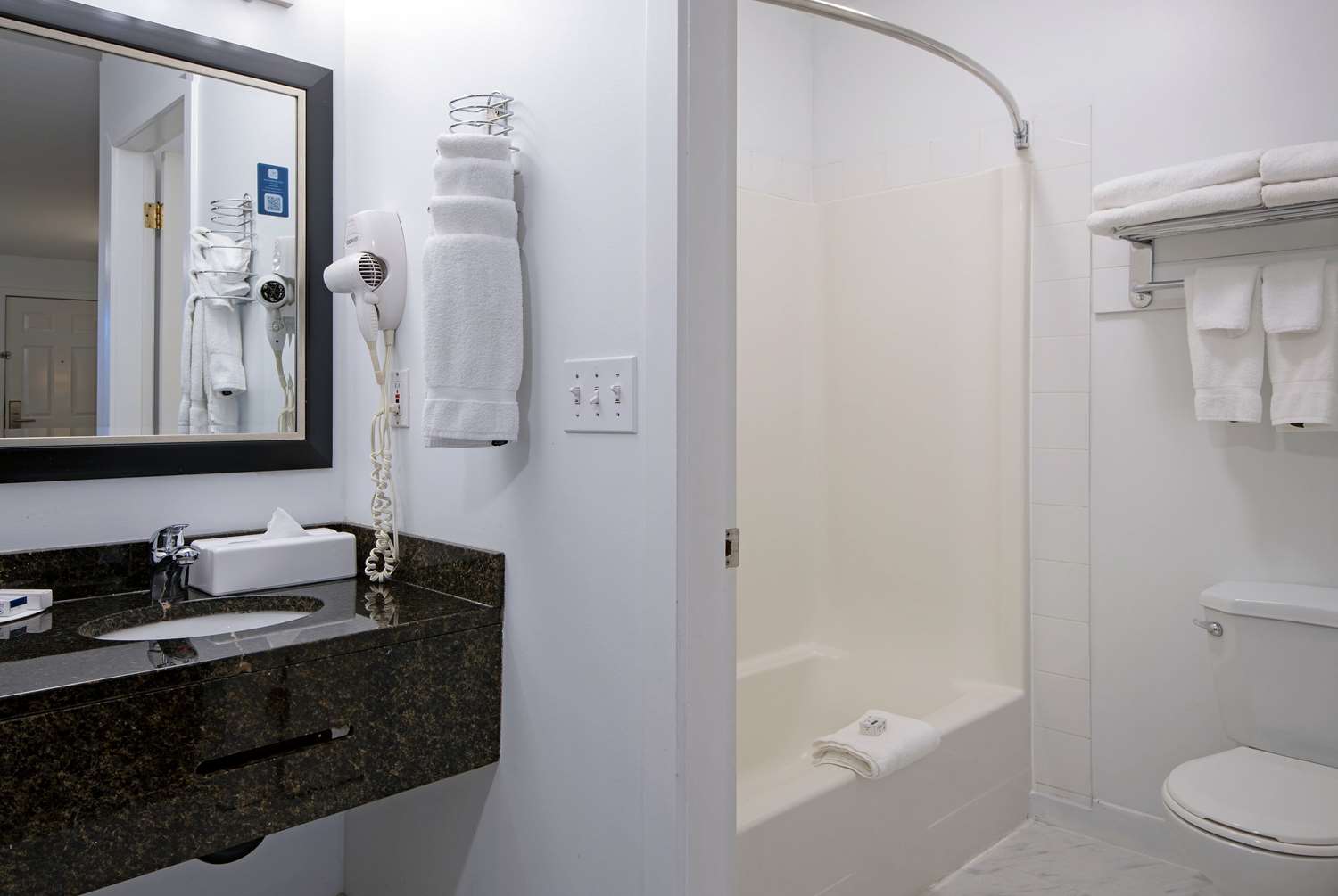 Travelodge By Wyndham Kamloops Mountview 64/69