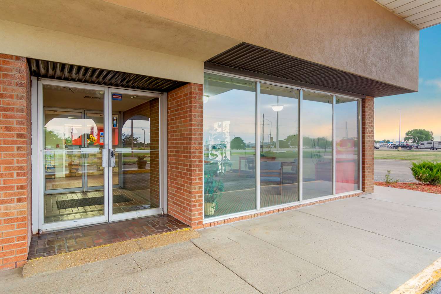Hotel Goodland KS Hwy 24 9/20
