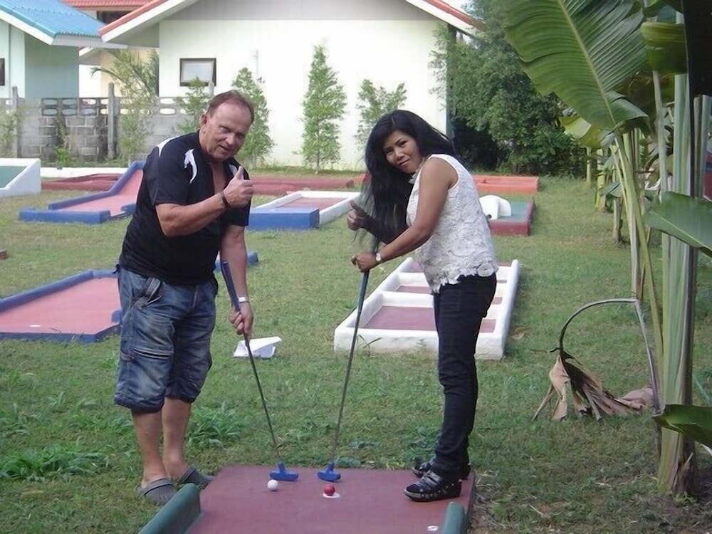 Mini Golf & Resort Ubon Ratchathani 25/50