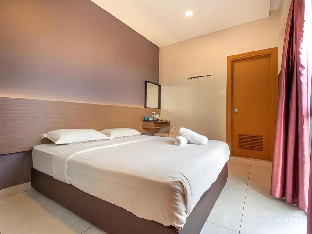 Swing & Pillows at PJ21 Petaling Jaya 13/34