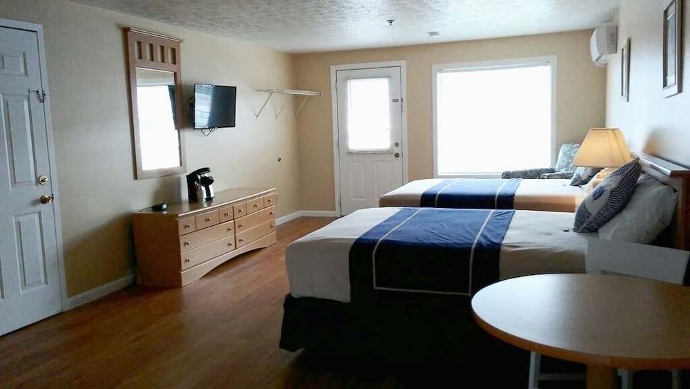 Grand Beach Inn 19/39