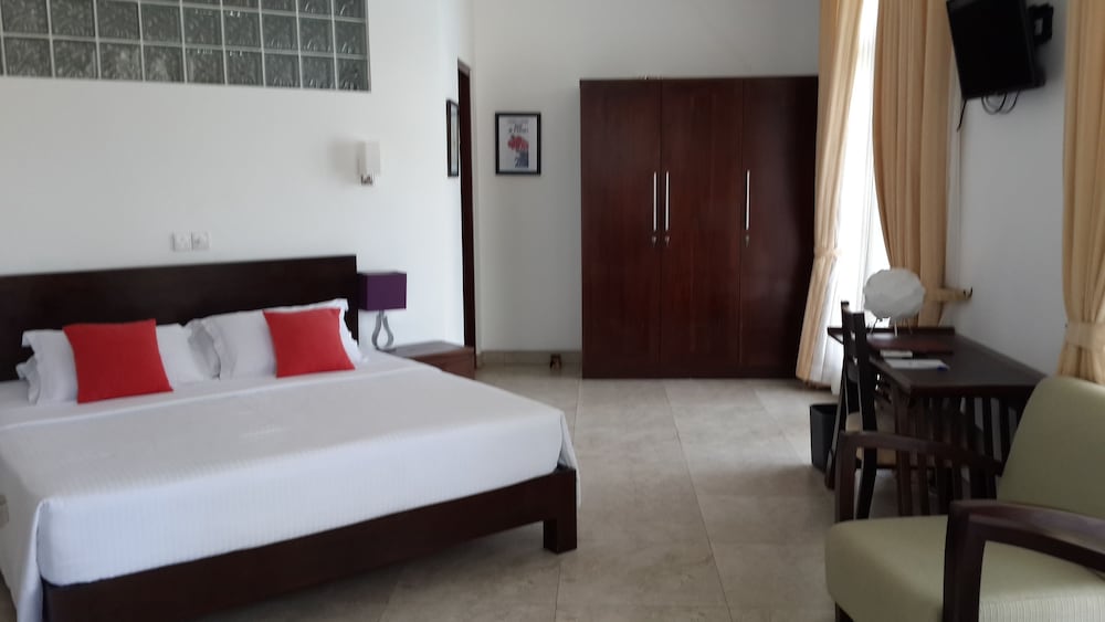 Imagine Villa Hotel 7/50