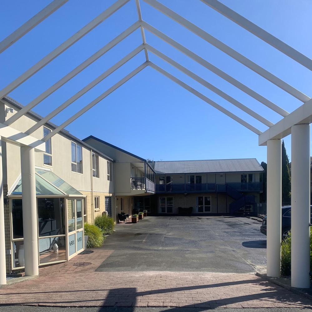 Apex Motor Lodge 52/58