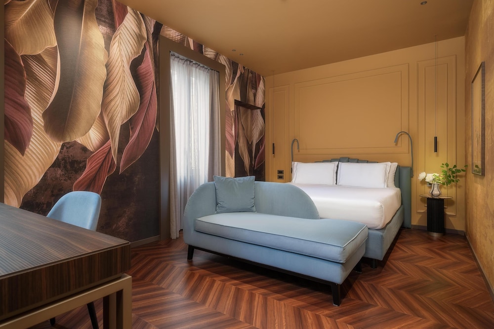 DELUXE, EXECUTIVE, KING BED