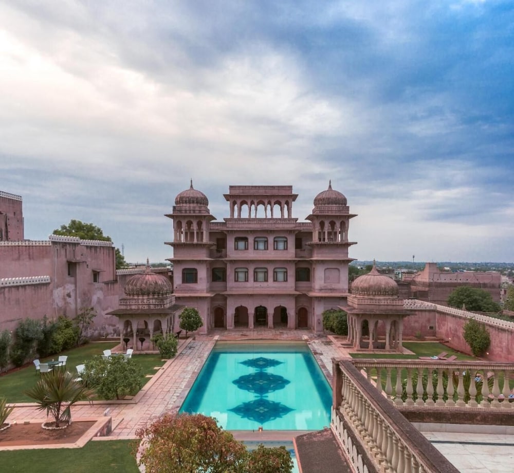 Mandawa Castle 42/48