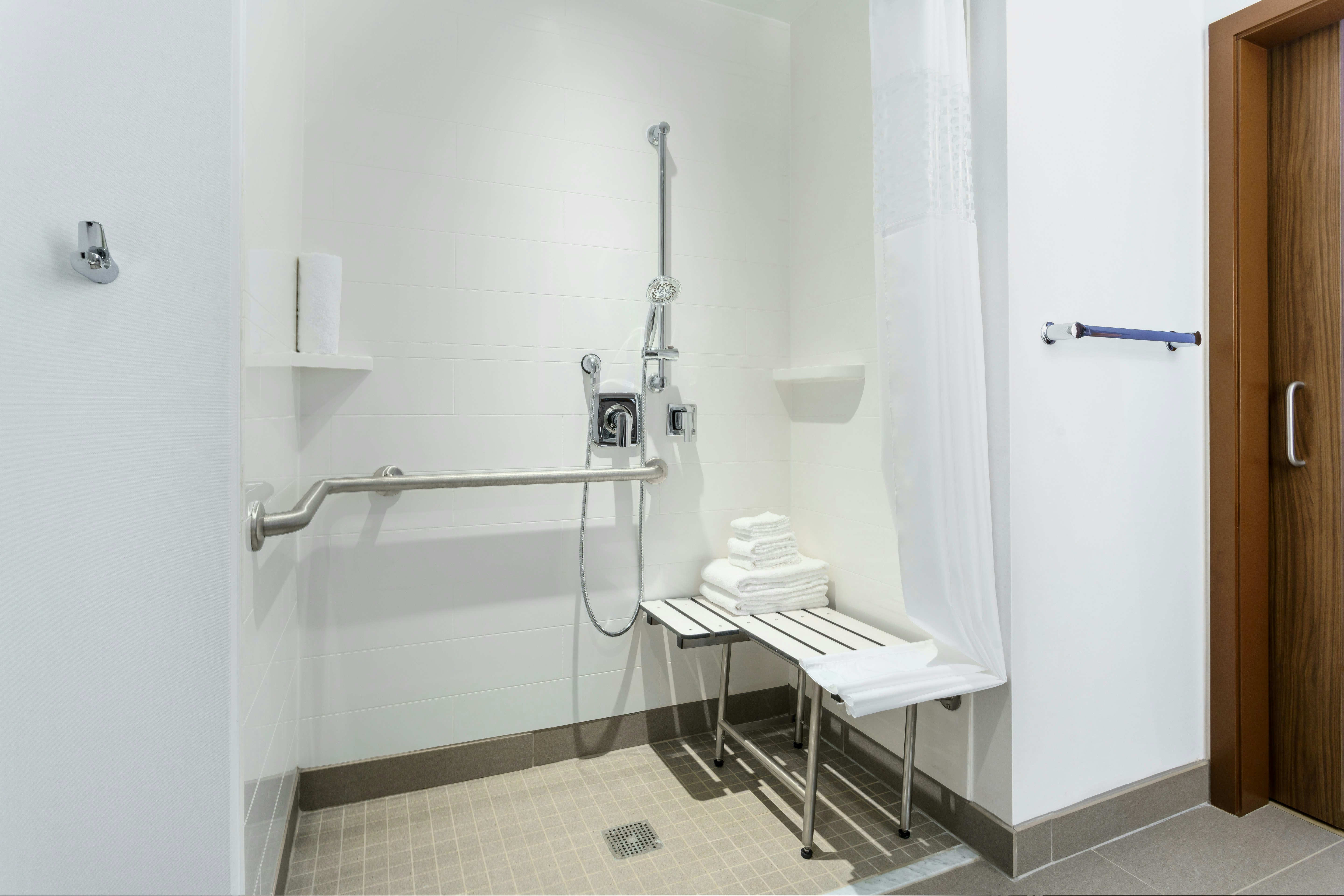 Hampton Inn & Suites Santa Monica 57/58
