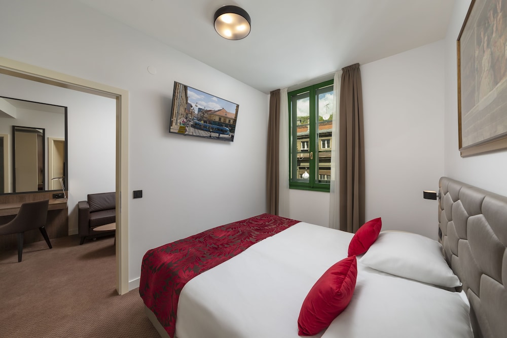 Hotel Park 45 19/57