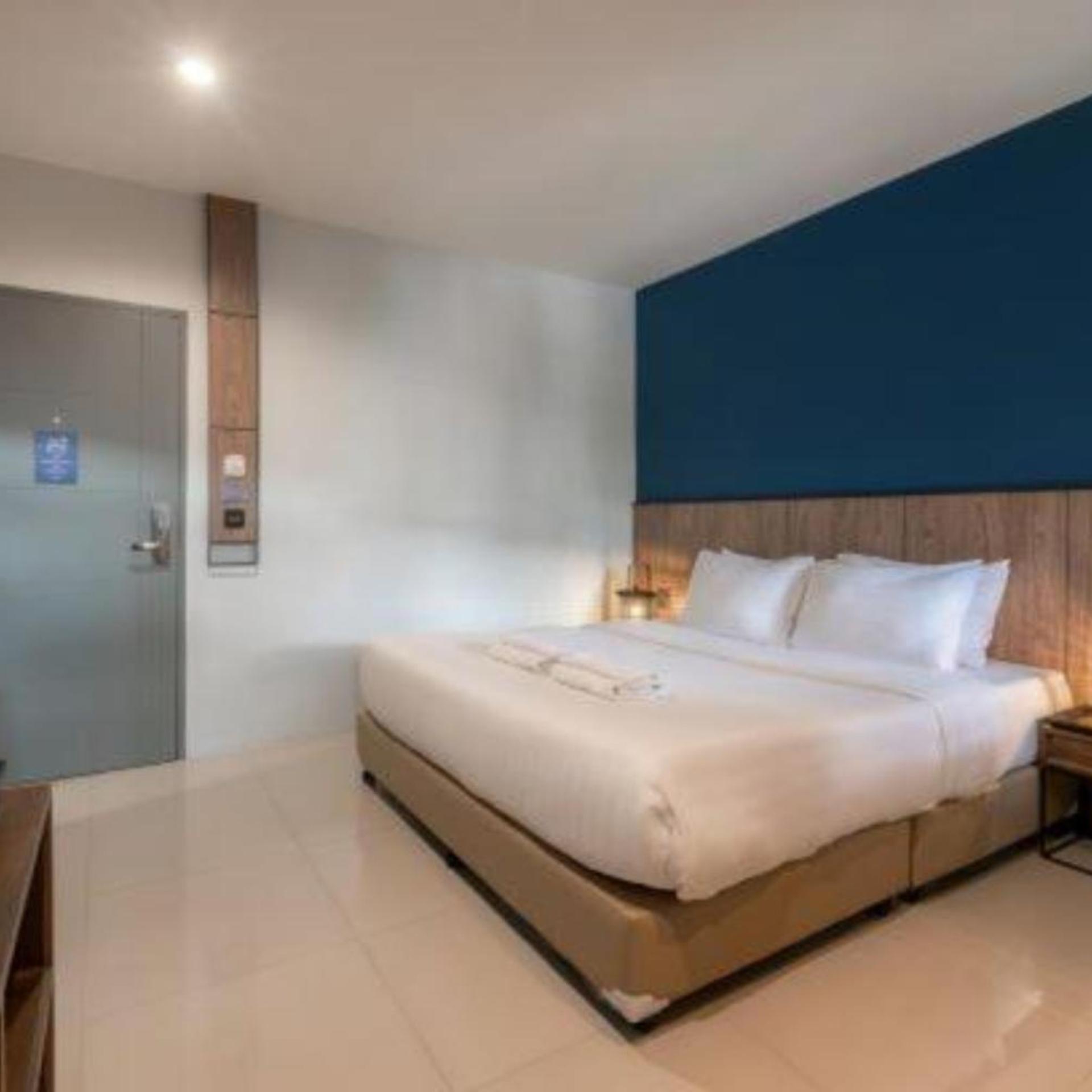 Supreme, Double Bed