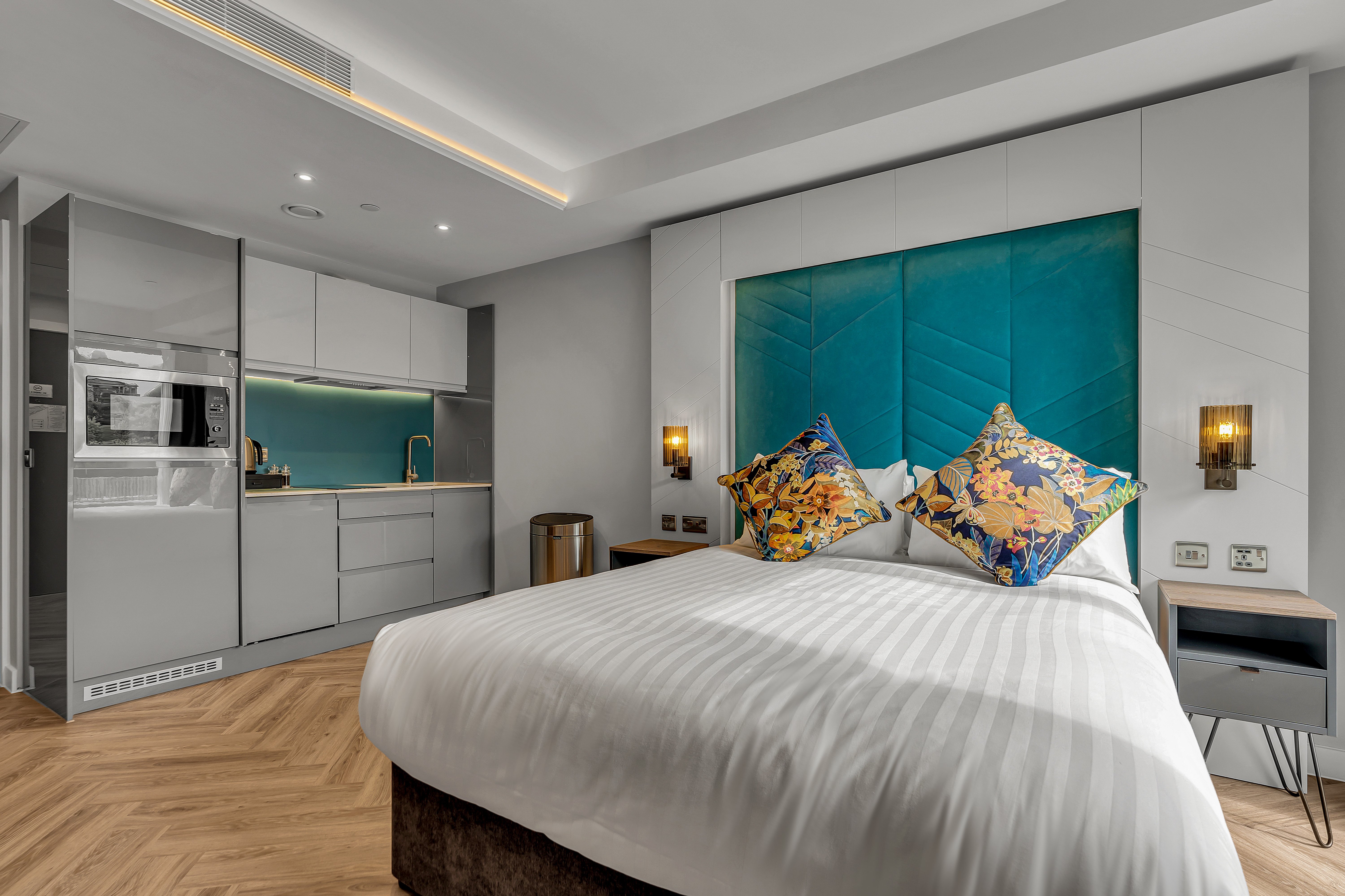 Roomzzz Edinburgh 24/58