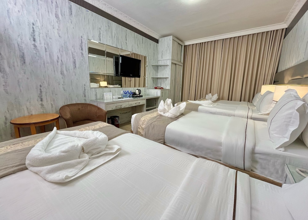 فندق زوار العالمي(Zowar Alalami hotel) 13/43
