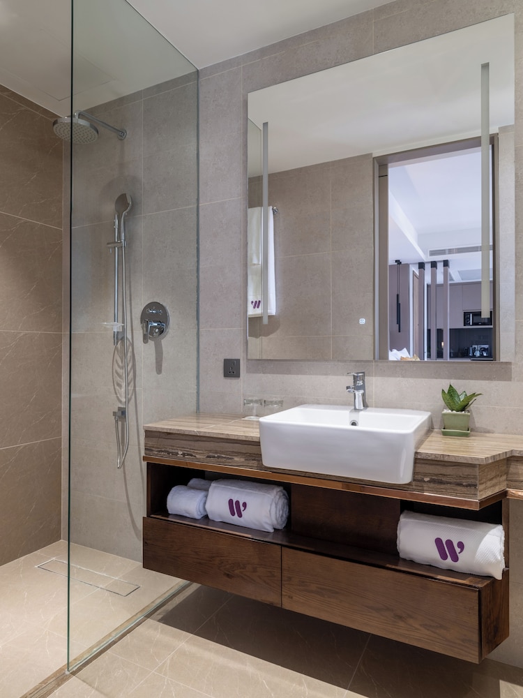 W Residence Living 71/72
