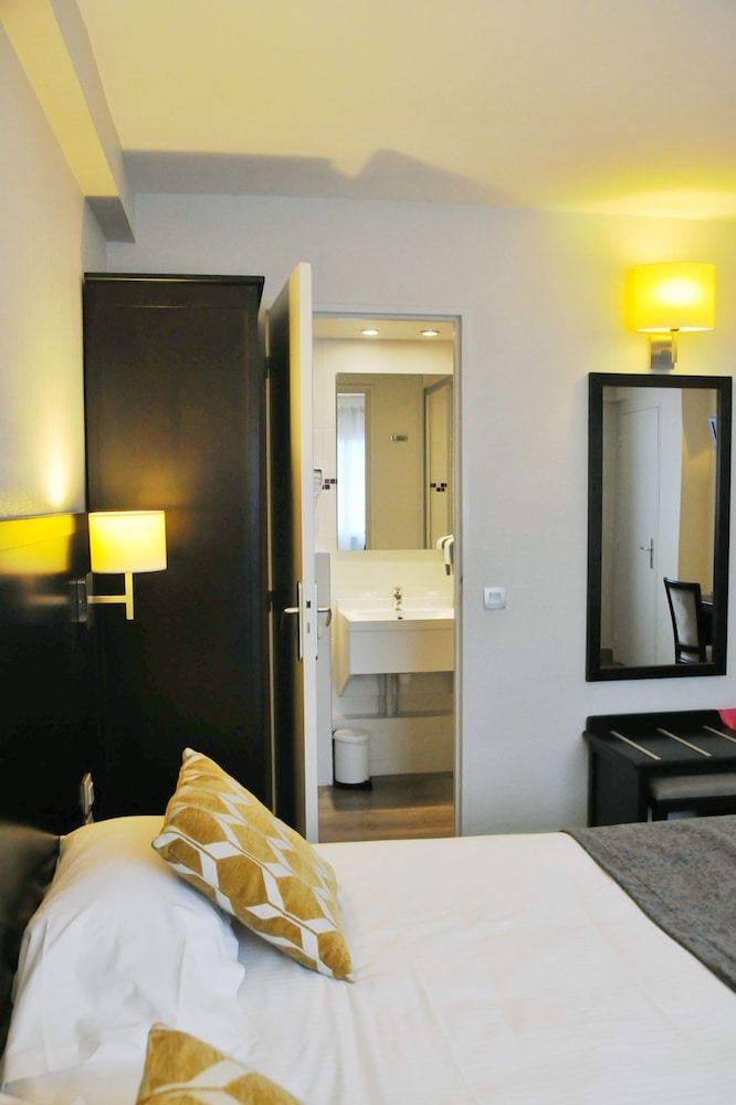 Quatrans Hotel 27/63