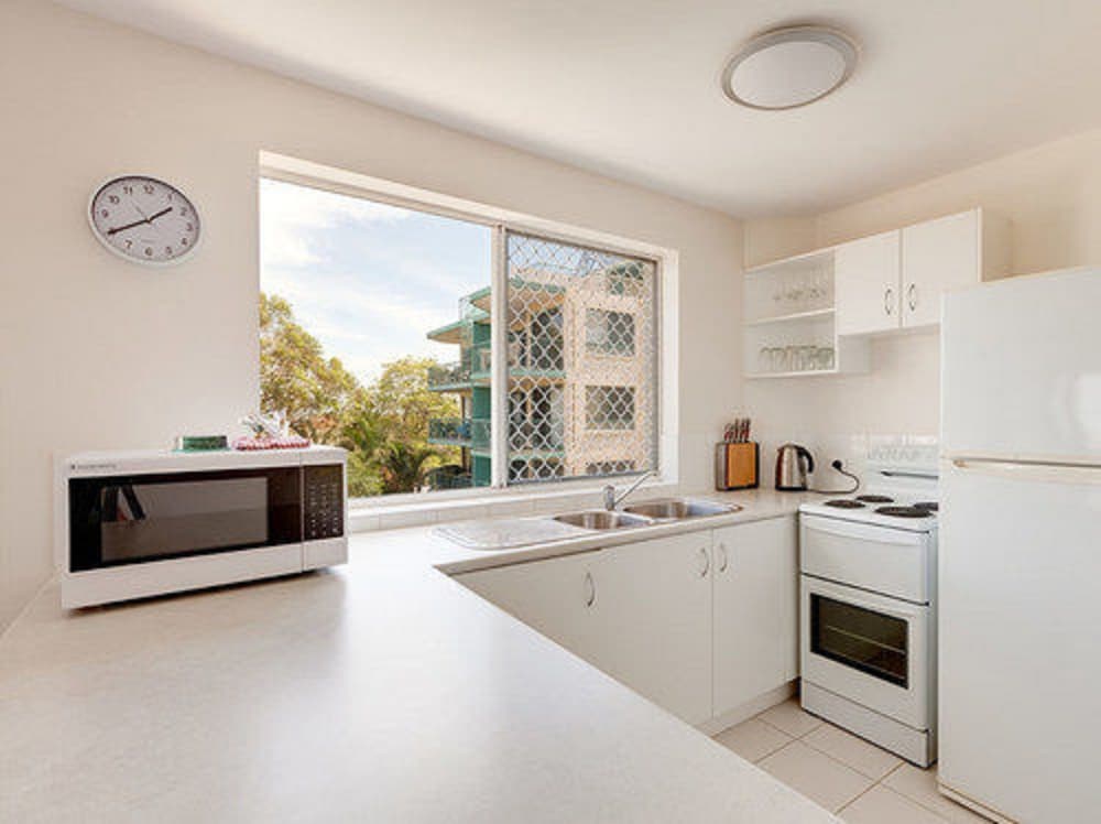 Bayviews and Harbourview Holiday Apartments 10/17