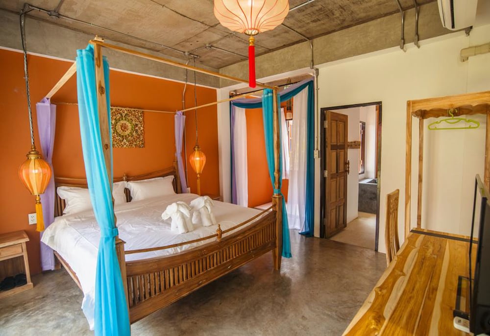 Garden Yard Inn Chiangmai 12/27