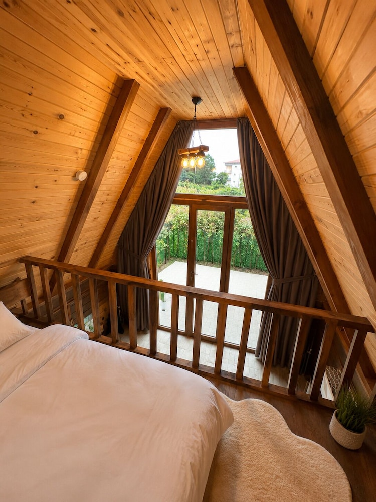 Oce Bungalow 8/48
