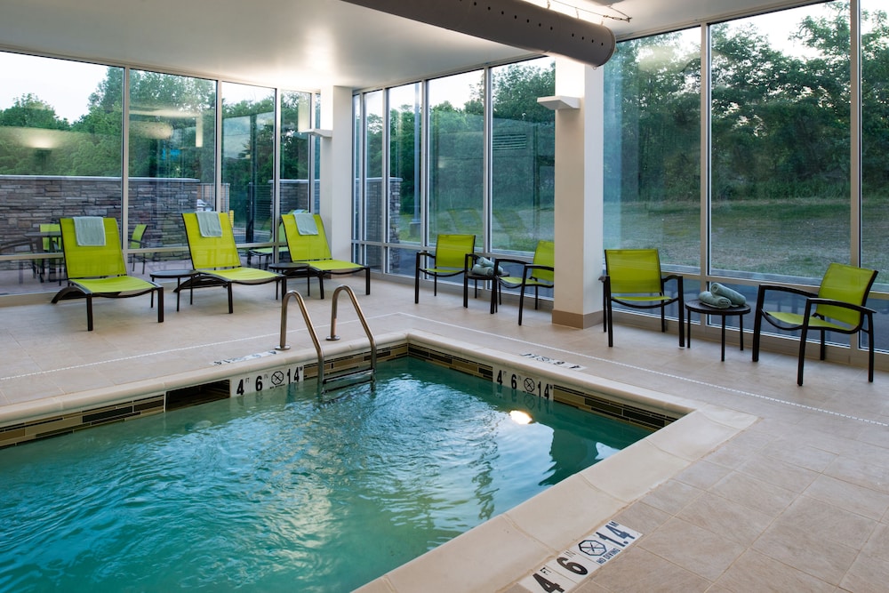 SpringHill Suites by Marriott Elizabethtown 4/40