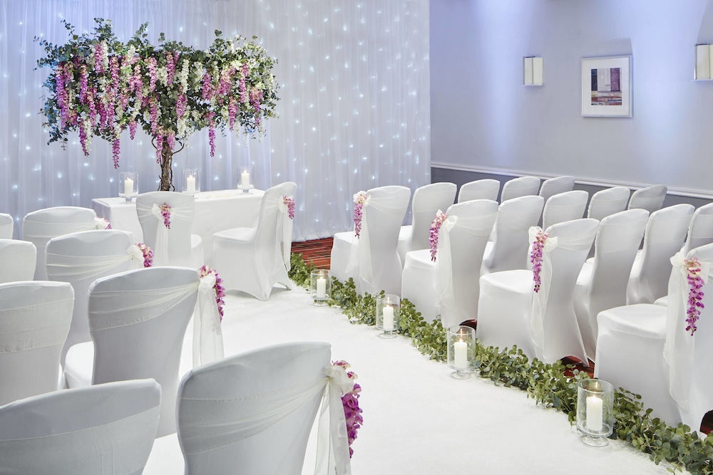 Delta Hotels by Marriott Waltham Abbey 13/29