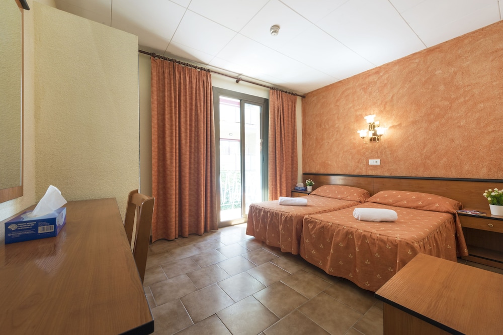 Hotel Marisol 9/50