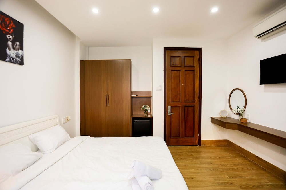 SUPERIOR, DOUBLE BED