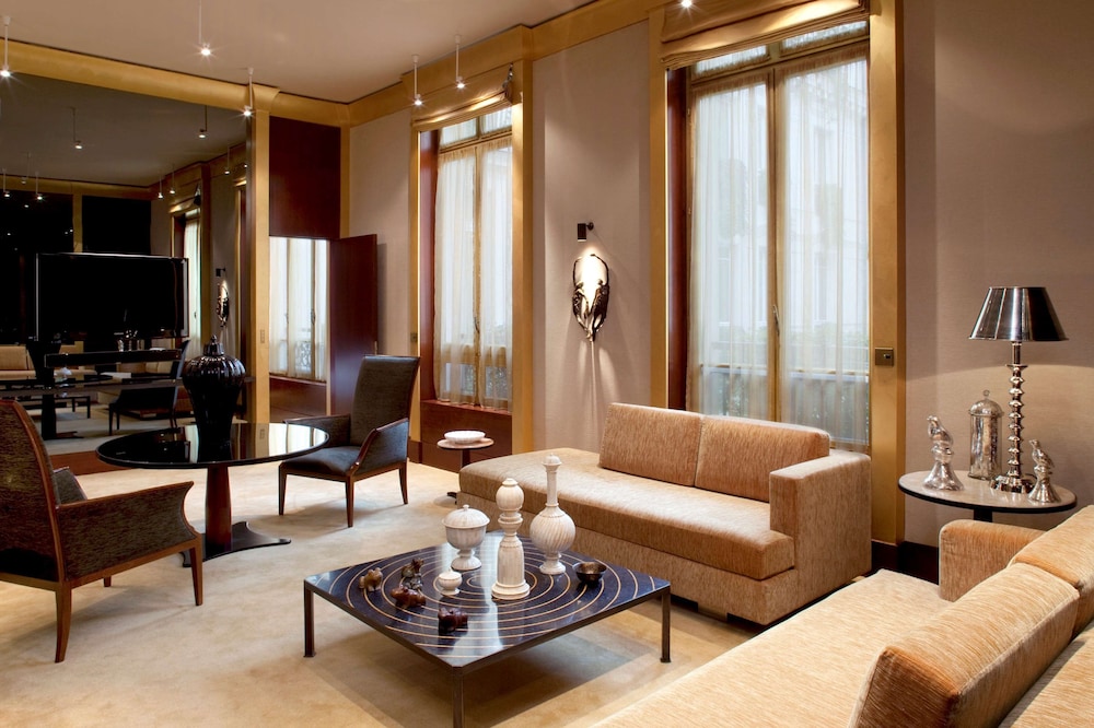 PARK HYATT PARIS VENDOME 49/71