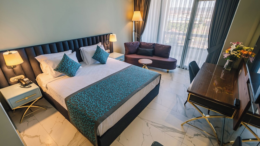 Capella Otel 18/42
