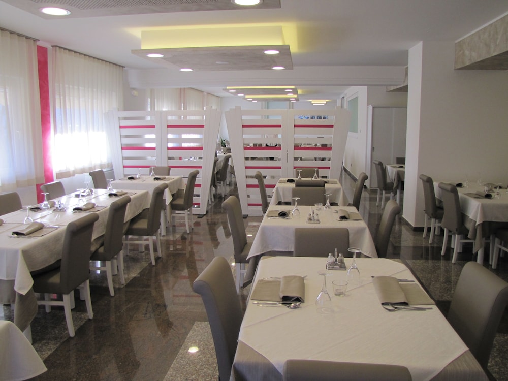 Hotel Ristorante Scarano 12/22