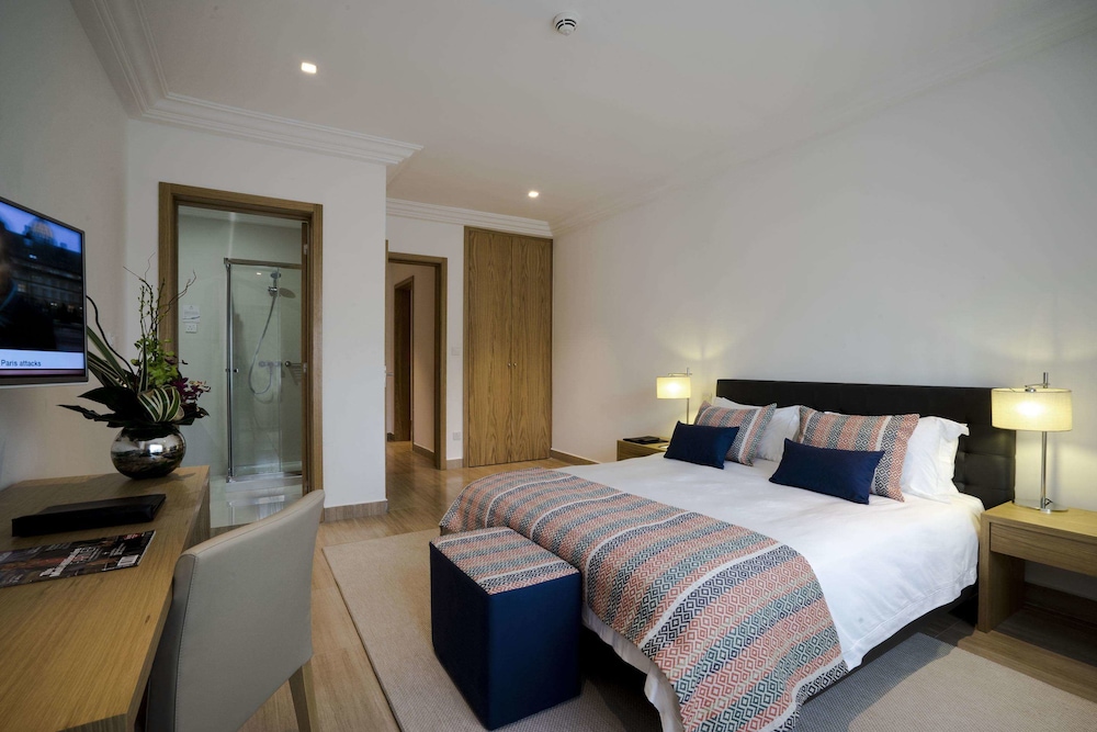 Fiesta Residences 4/67