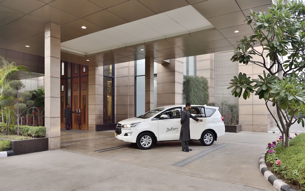 Radisson Noida 61/69