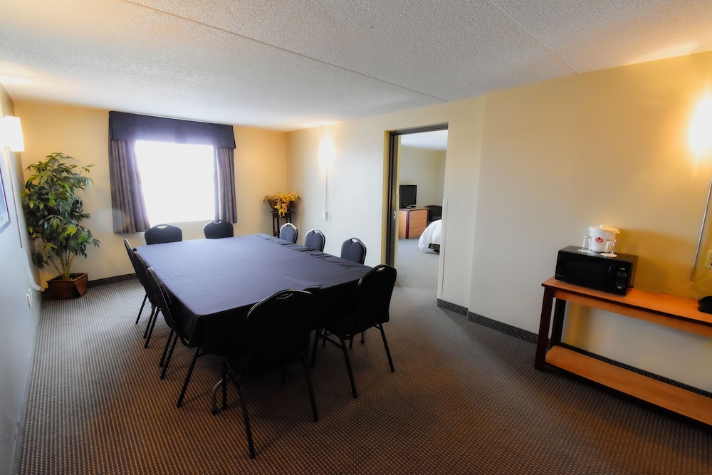 Canad Inns Destination Centre Brandon 12/51